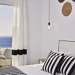 High Mill By Mr And Mrs White (adults Only) 4* パロス島